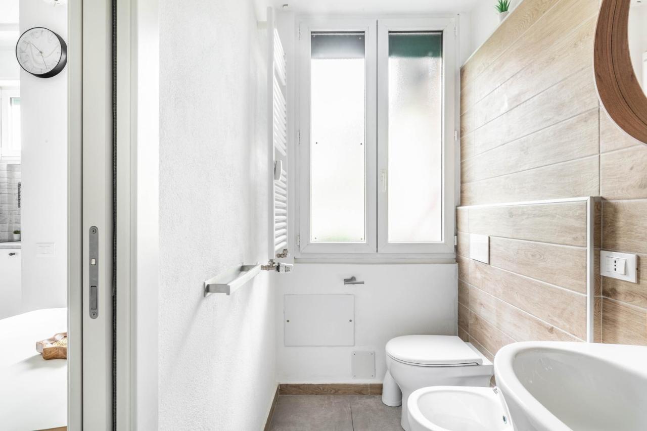Eden House Sansiro-Duomo Netflix & Design Apartment Milan Exterior photo